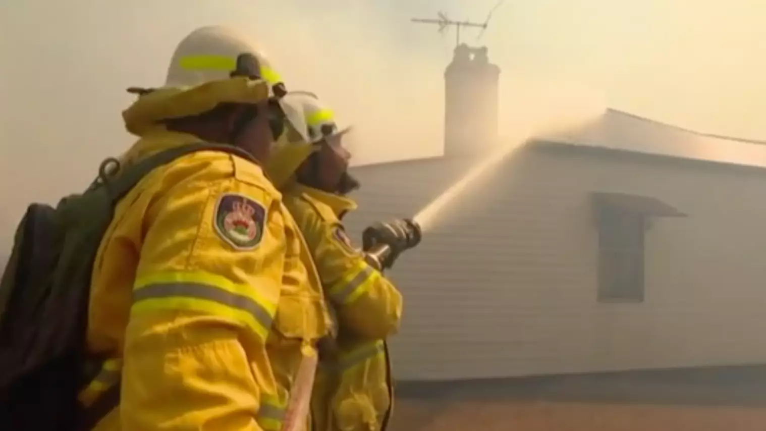 Former Fire Chief Declares Bushfires Were Caused By Climate Change And Government Inaction