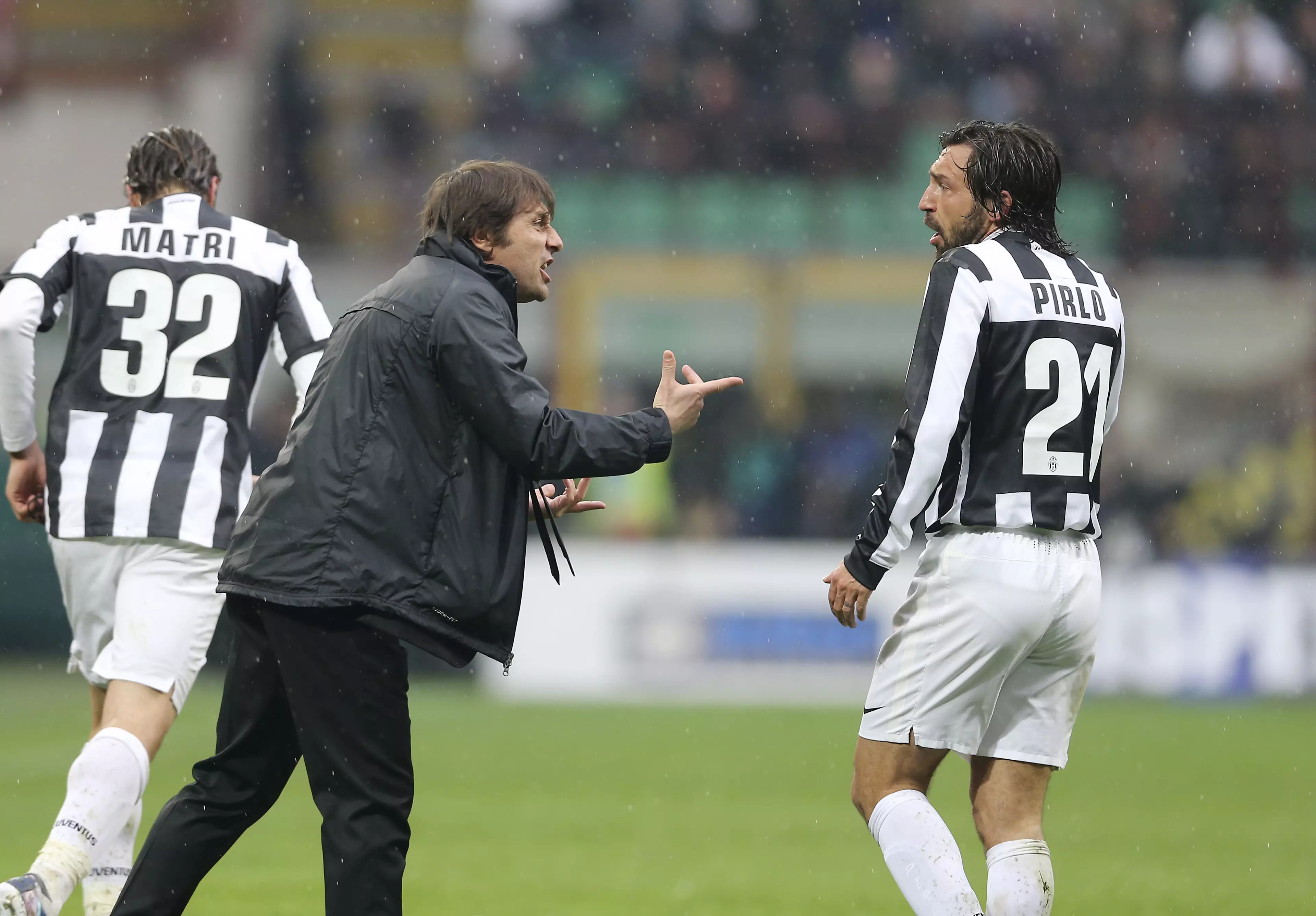 Andrea Pirlo Warns Chelsea About Antonio Conte