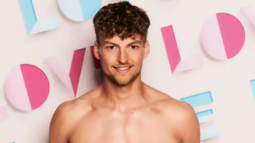 Love Island 2021: Show Casts Its First Disabled Contestant