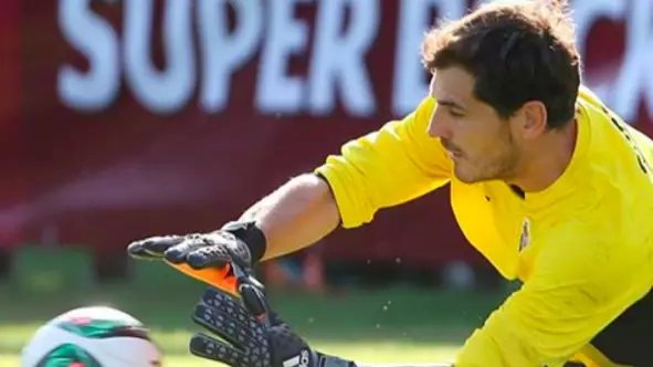 Iker Casillas May Have 'Already Signed Pre-Contract Agreement' At Premier League Club