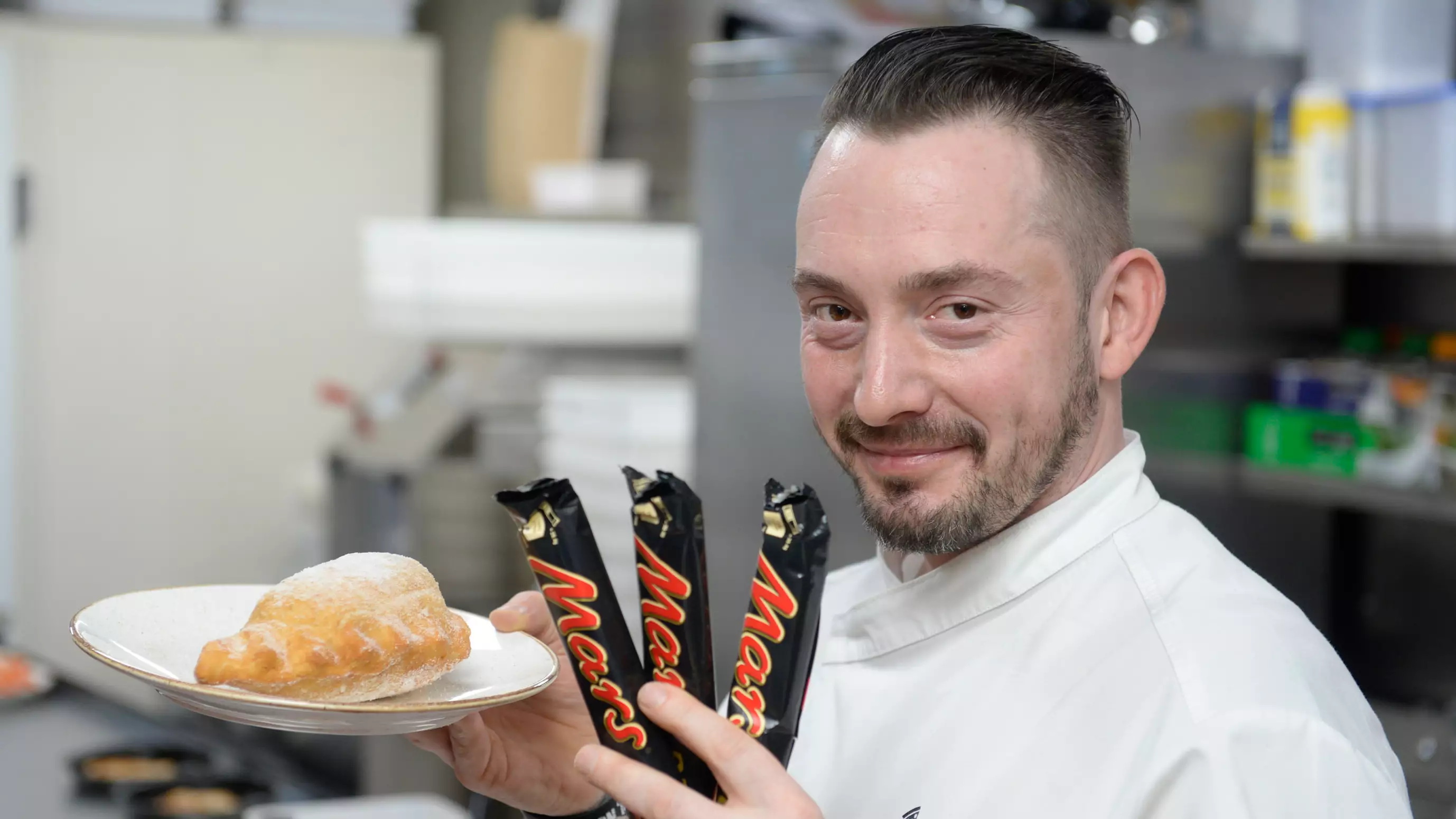 Scottish Takeaway Launches 2,000 Calorie Deep Fried Mars Bar Calzone