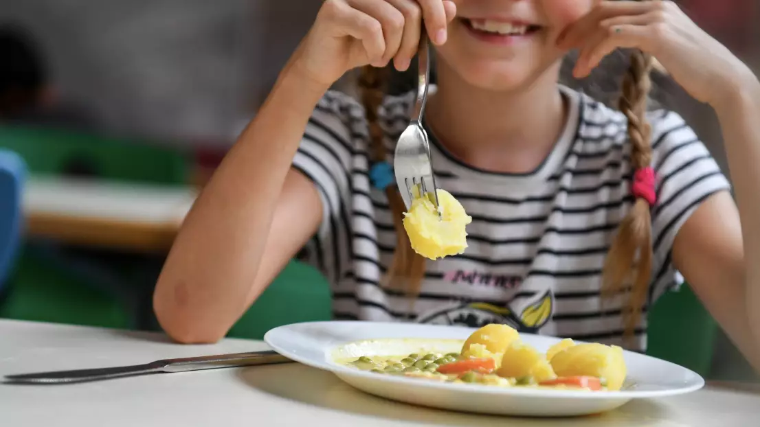 Everything You Need To Know About Claiming Free School Meals Over Summer
