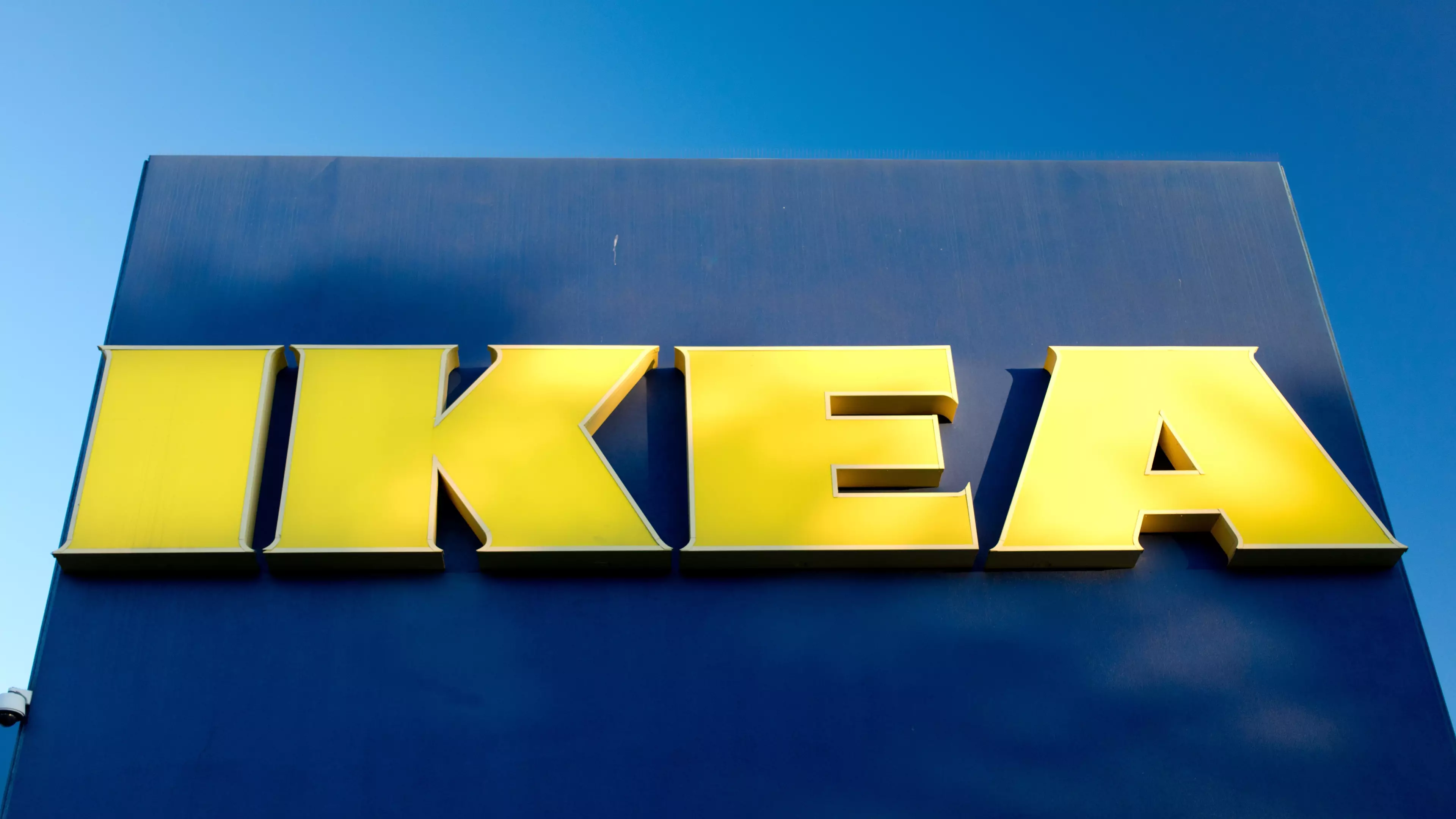 Police Ward Off Ikea As 3,000 Teens Plan Massive Game Of Hide-And-Seek