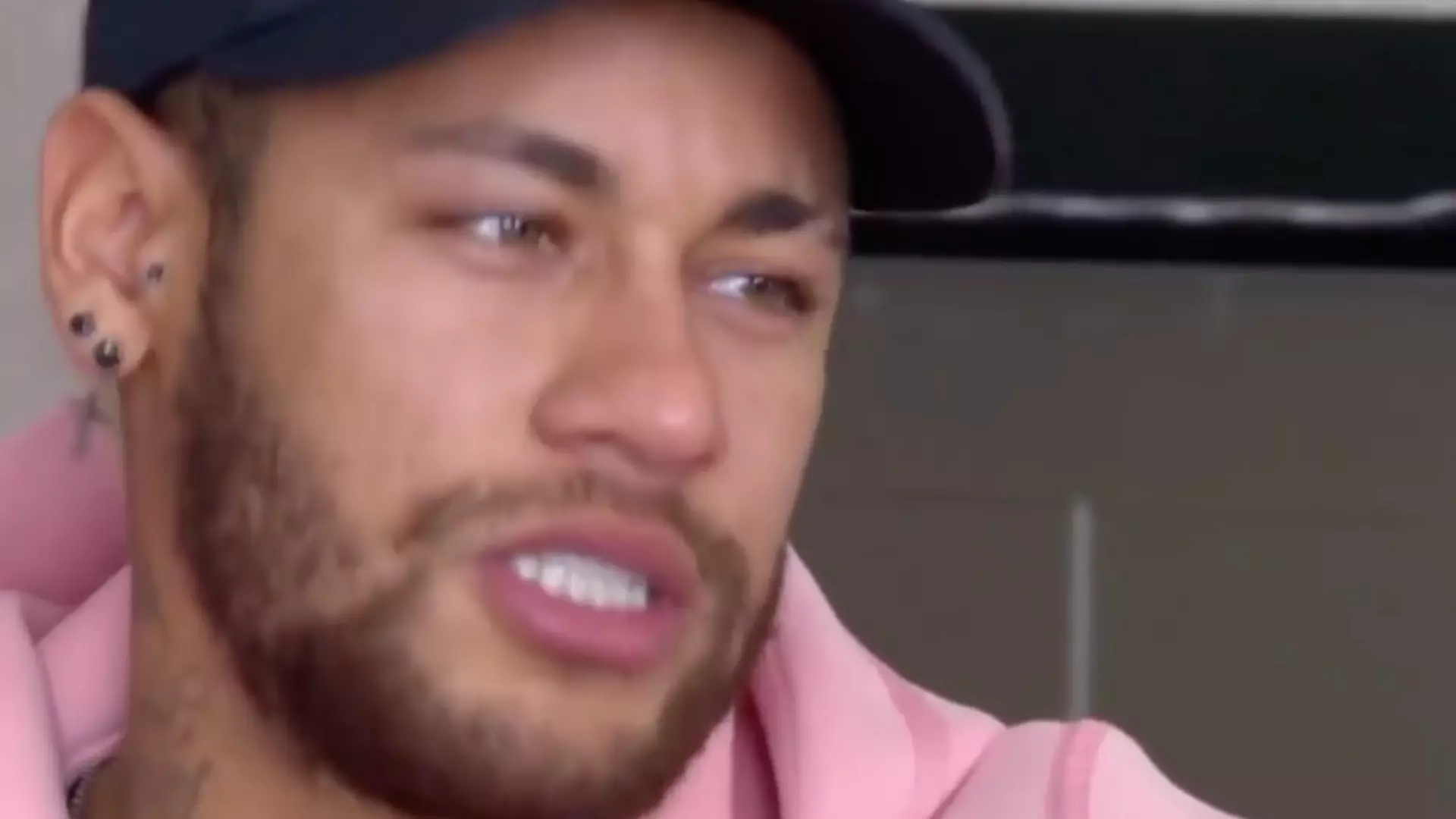 Neymar Breaks Down In Tears After Talking About Lionel Messi During His Barcelona Days