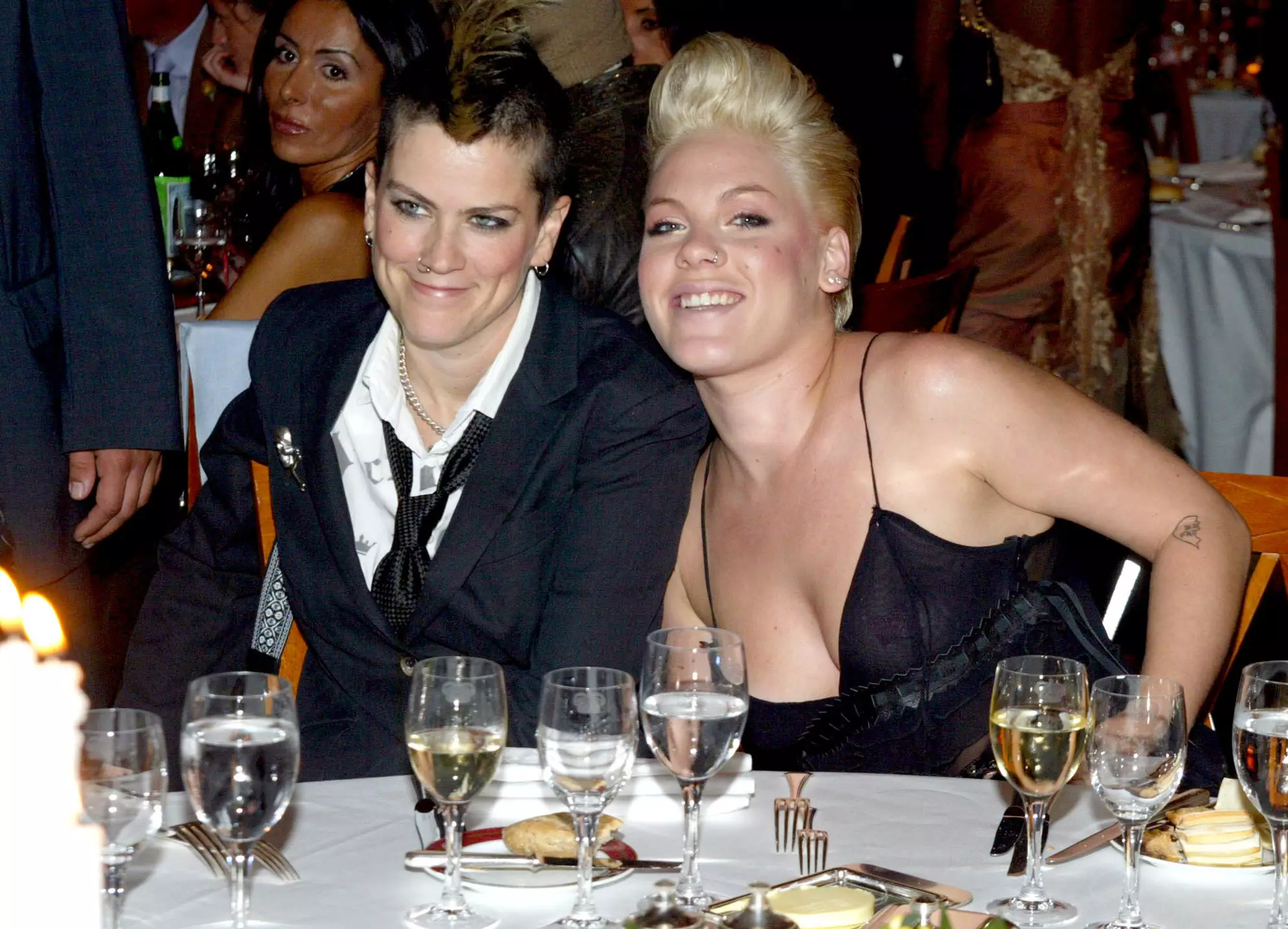Pink has revealed that Robin Williams stood up for her after she found out she hadn't won a Grammy in 2003.