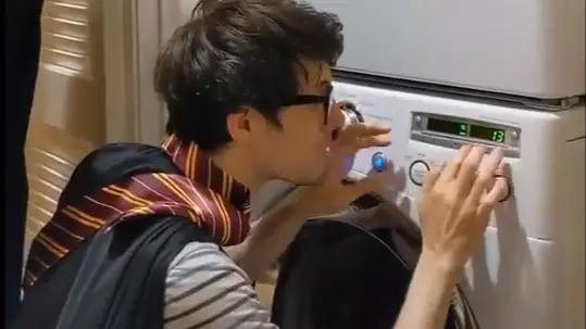 Man Perfectly Recreates Harry Potter Theme Tune Using Washing Machine