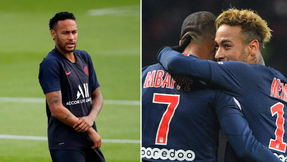 Paris Saint-Germain Dressing Room Hilariously Teased Neymar When He Announced He Was Staying At The Club