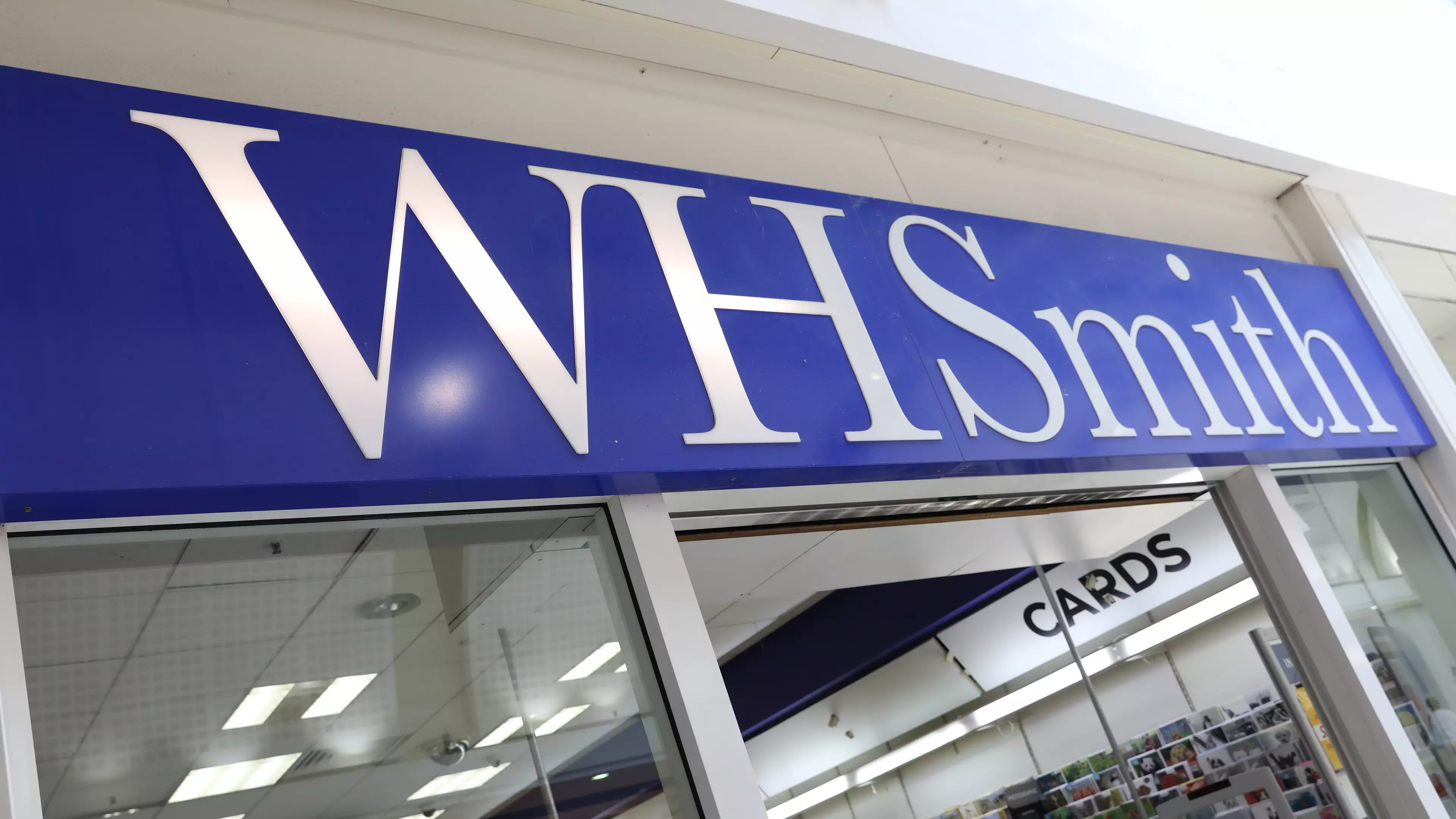 Woman Live Tweets Her Ordeal After She Gets Locked In WHSmith