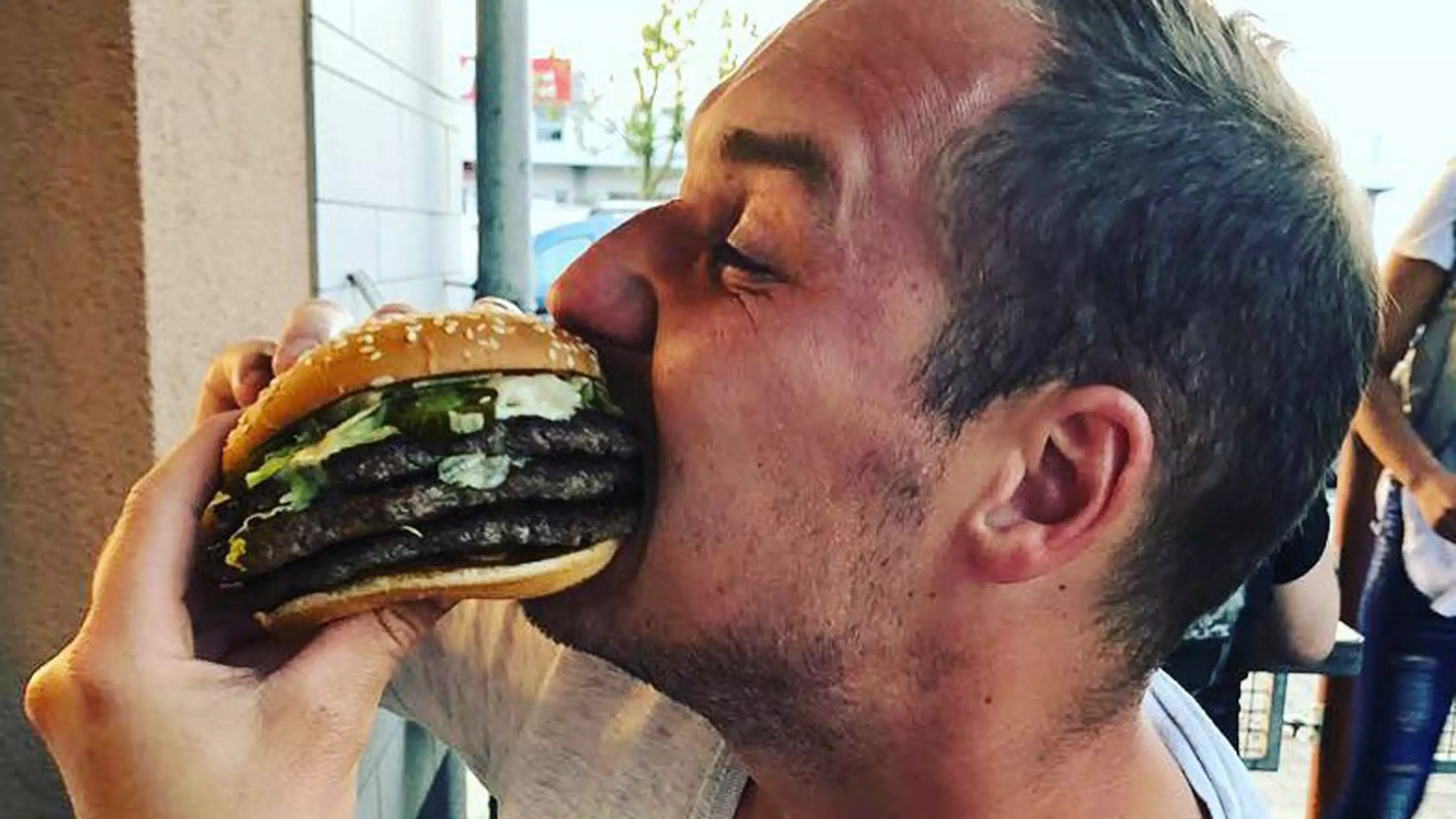 McDonald's Addicted Man Has Eaten A Burger Every Other Day For Over Two Decades
