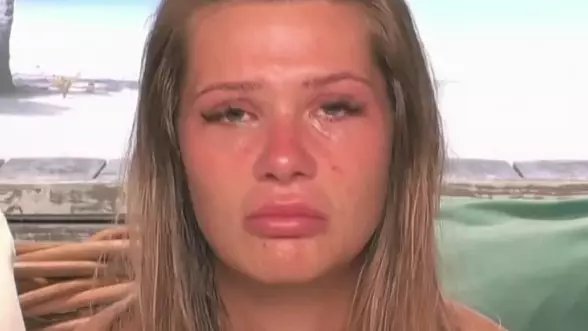 People Want Shaughna To Win 'Love Island' On Her Own As Callum's Head Turns