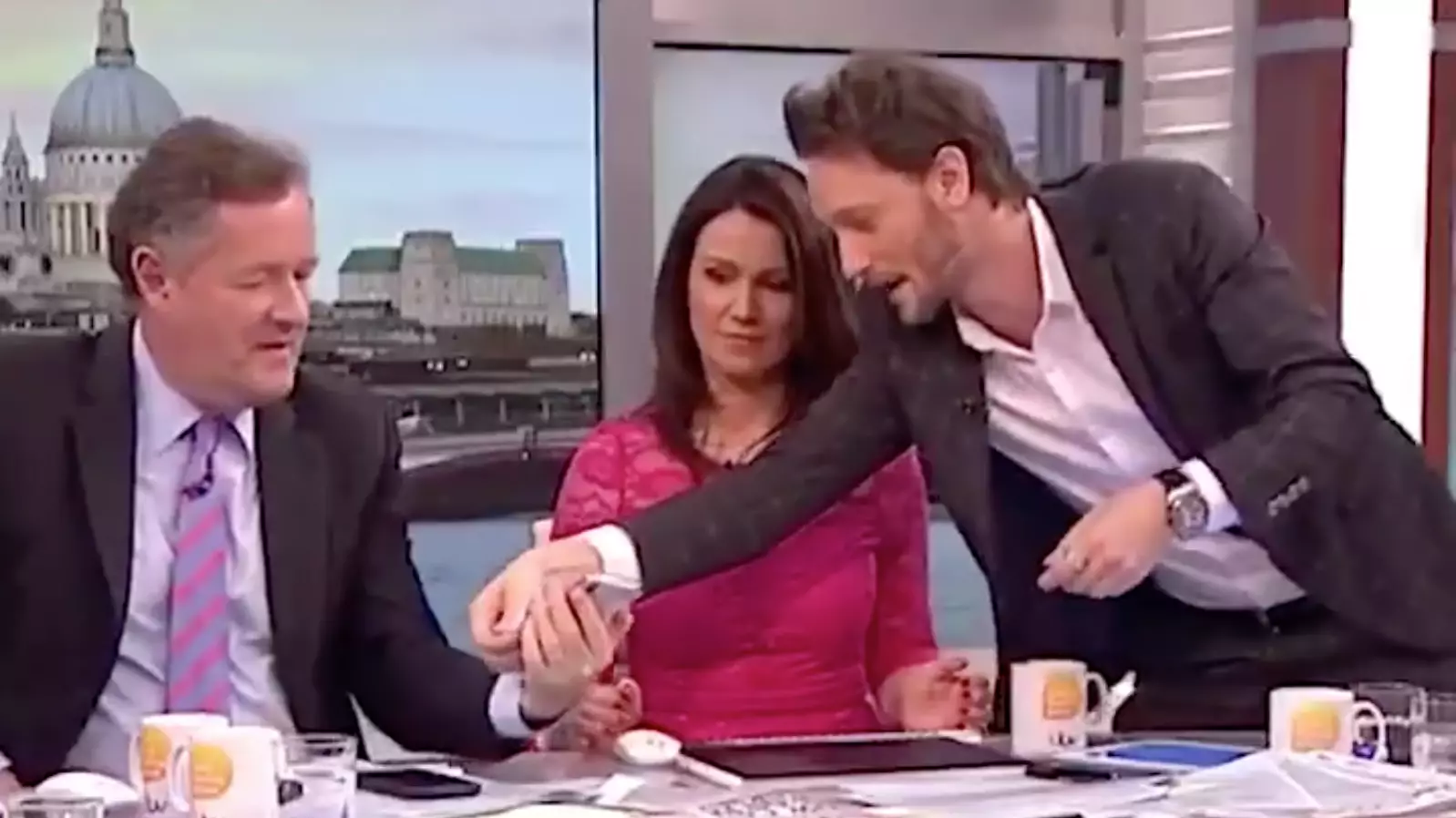 'Mentalist' Stuns Piers Morgan By Guessing His Pin Number On 'Good Morning Britain'