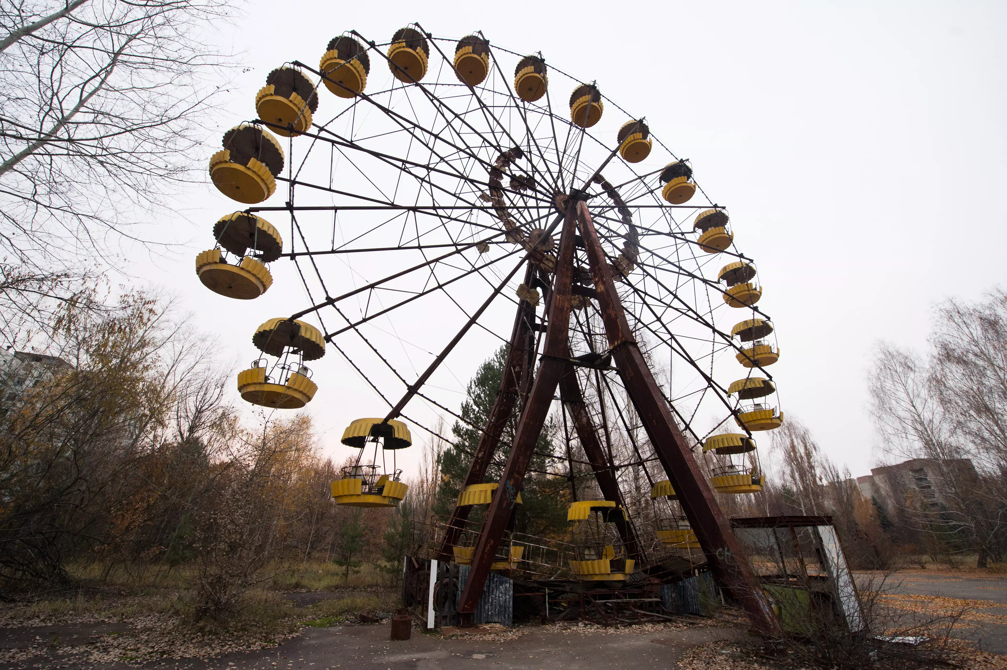 A derelict Ferris wheel in Pripyat.