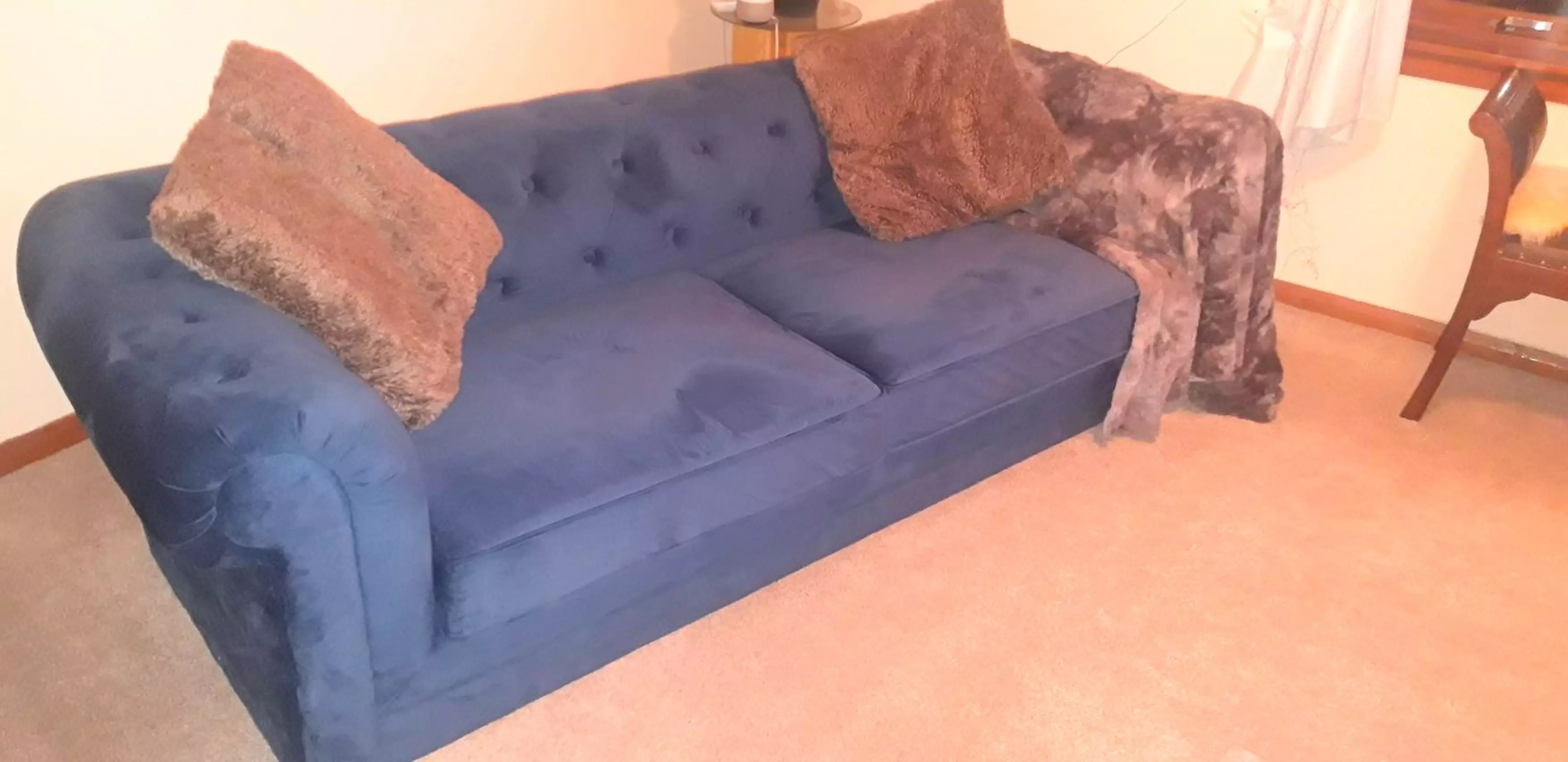 The sofas are now installed upstairs and fit perfectly (