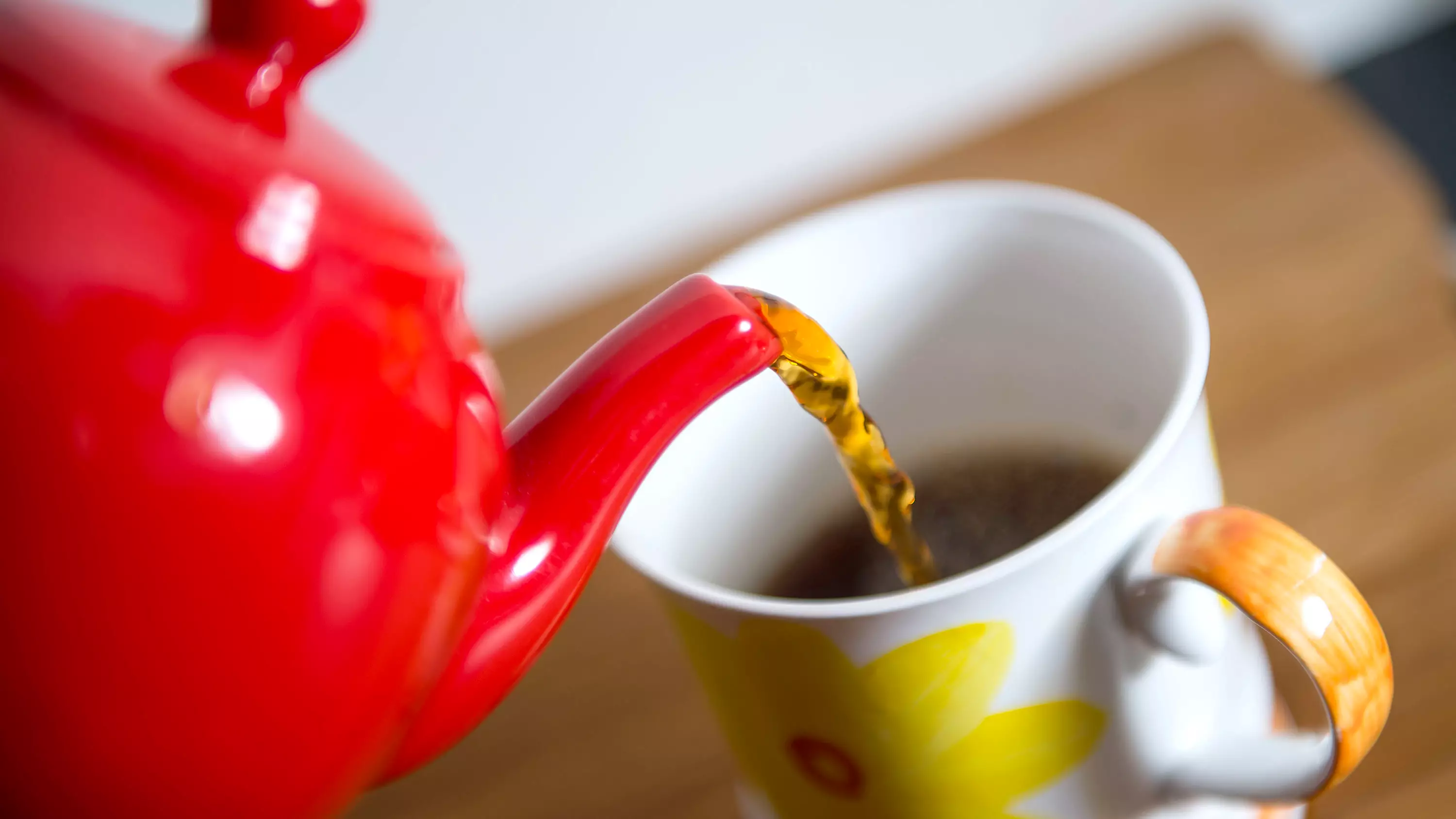 Study Links Drinking Too Much Tea And Beer To Chronic Kidney Disease