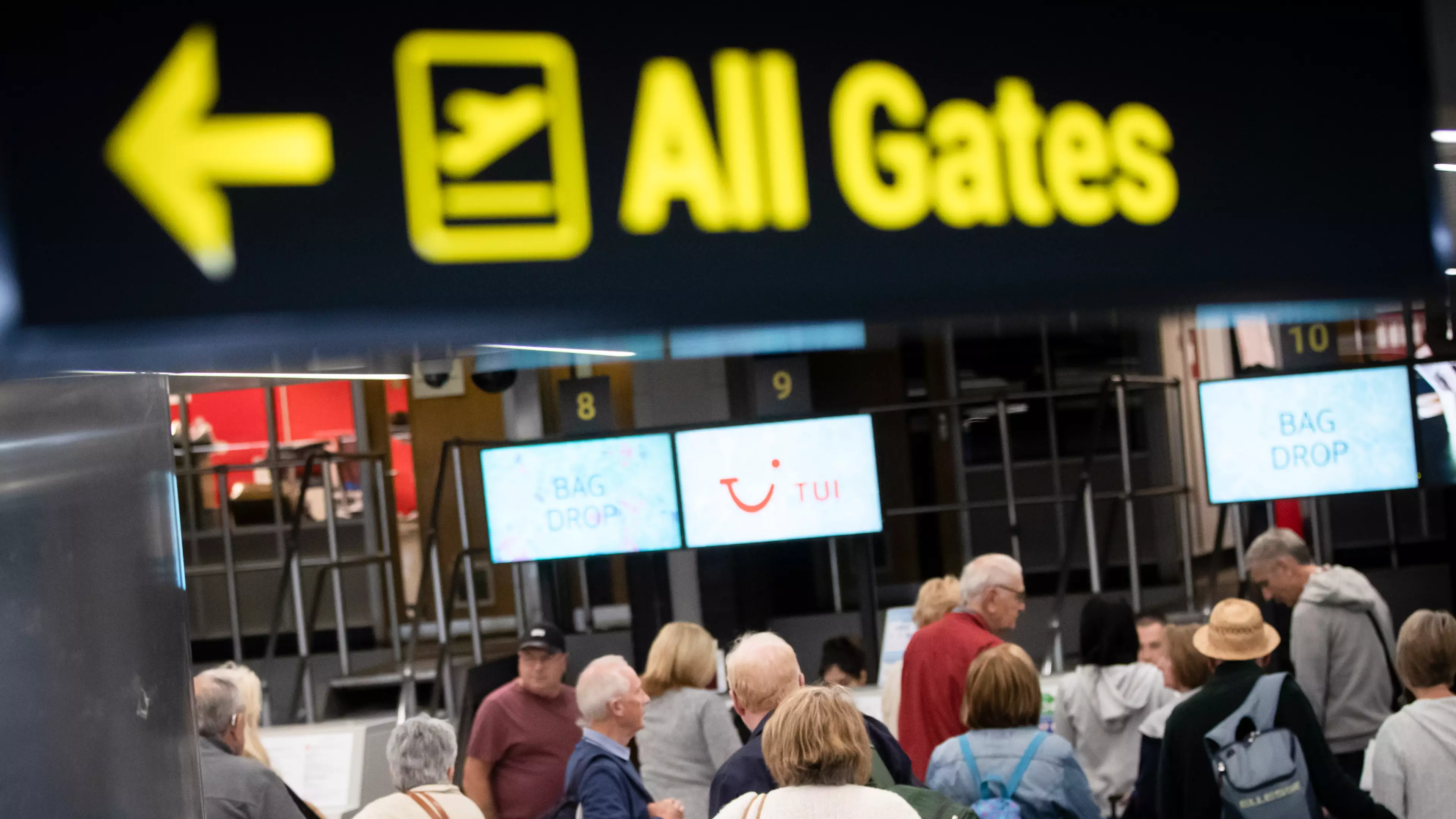 UK Airports Set To Scrap 100ml Liquid Limits 