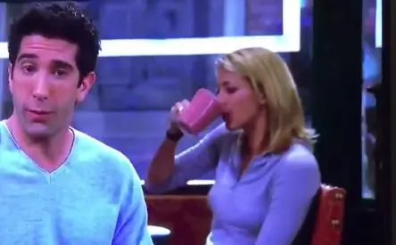 Eagle-Eyed 'Friends' Fan Spots Extra Chewing On Coffee