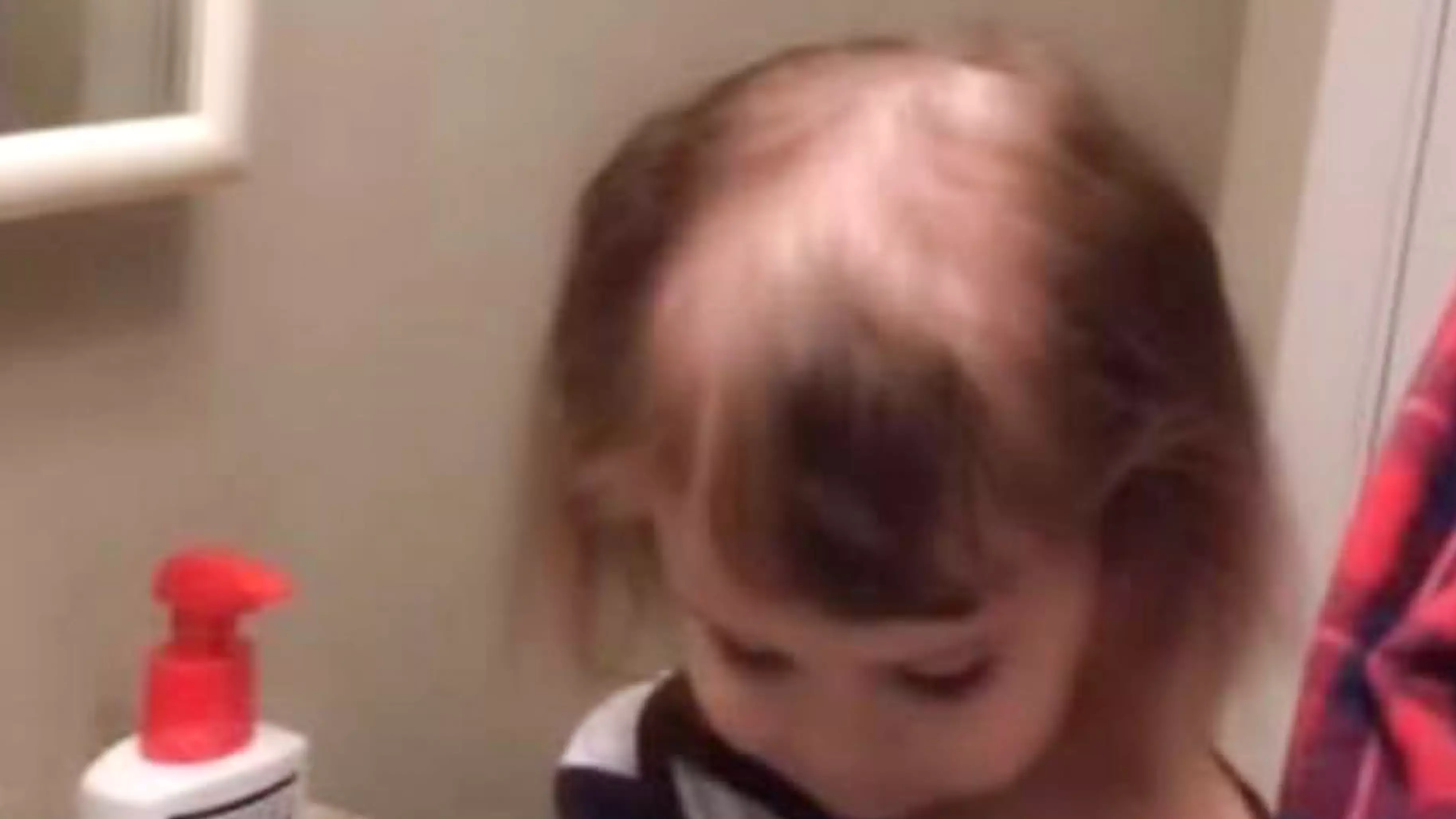 Mum Claims Johnson's Baby Shampoo Left Her Little Girl Going Bald 