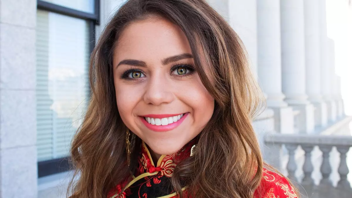 ​Student's High School Prom Photos Get Blasted For Cultural Appropriation  