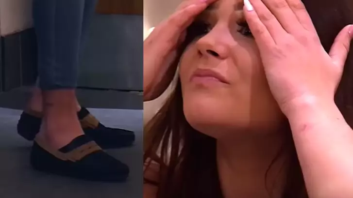 This Woman On 'First Dates' Absolutely Ripped Her Date For His Shoes 