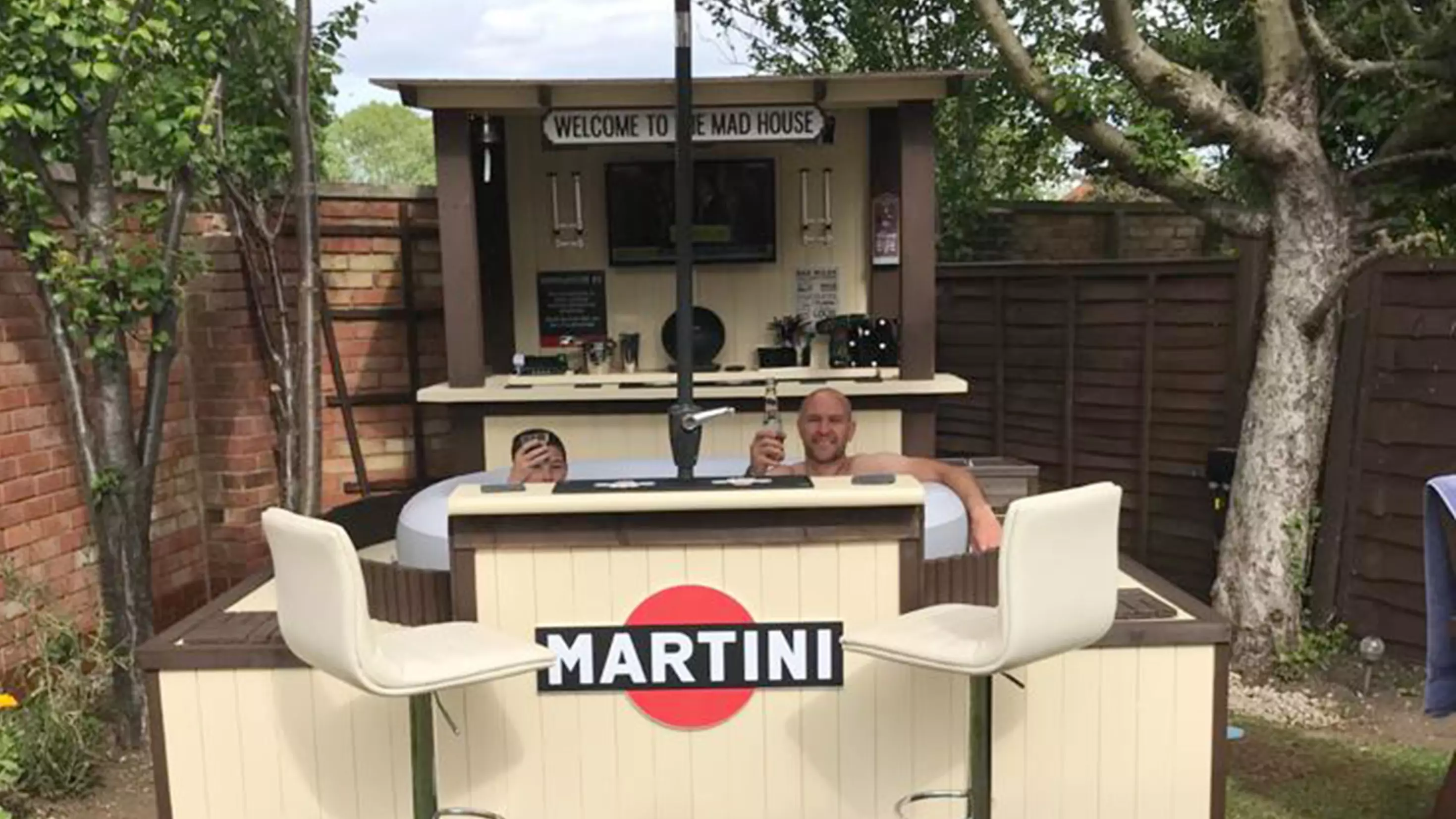 Family Build Their Own Swim-Up Bar In Their Garden And It's Amazing