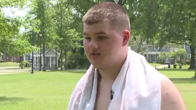 Teenage Lifeguard Saves Four-Year-Old From Drowning On His First Shift 