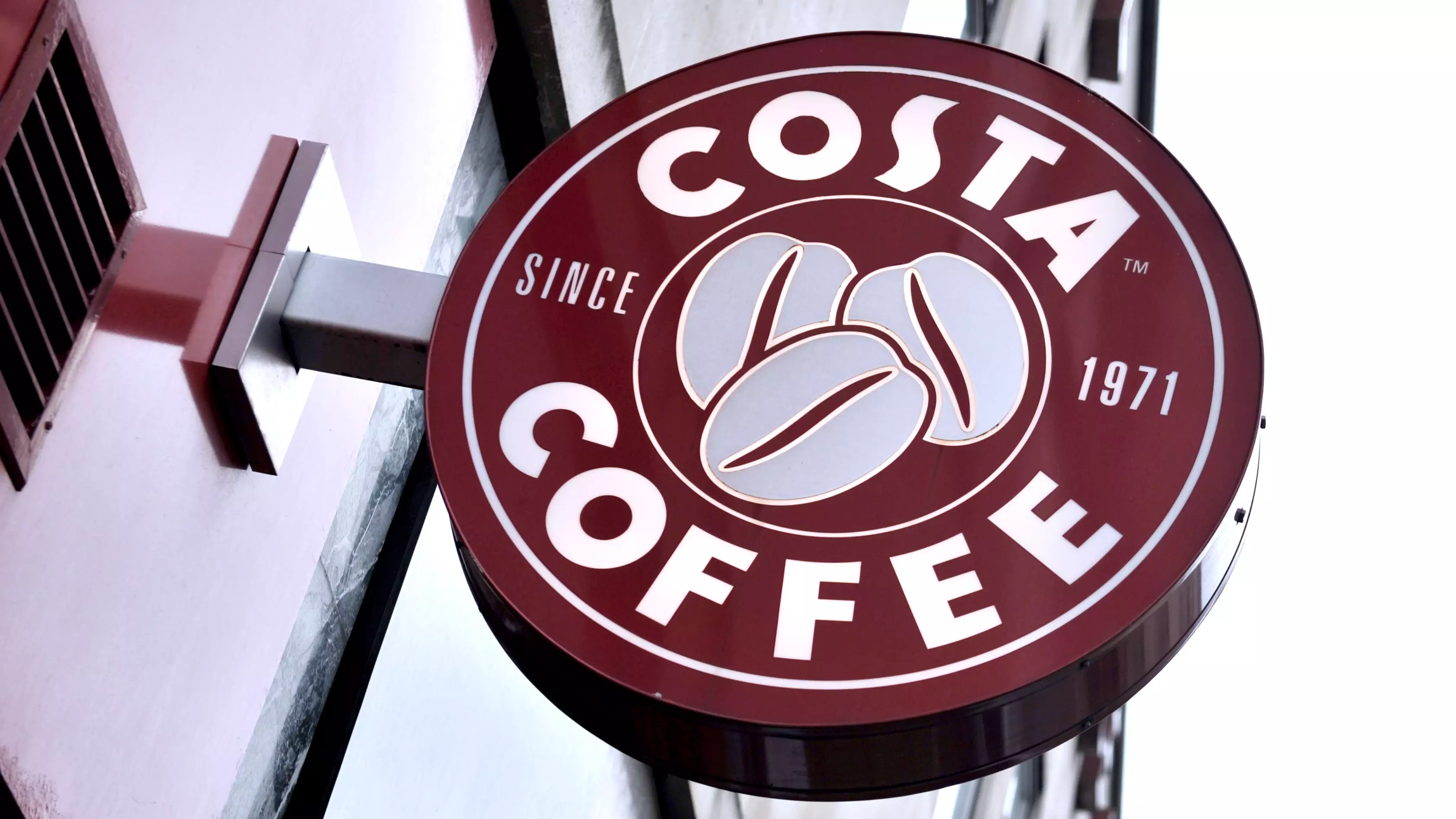 It's Time To Get Festive As Costa's Christmas Menu Is Back