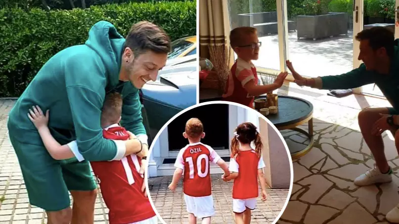 Mesut Ozil Surprises Seriously Ill Arsenal Fan By Inviting Him To His Home 