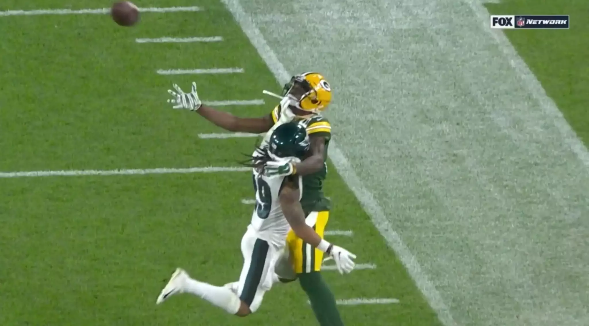 Avonte Maddox seemed to have his hand on Marquez Valdes-Scantling's facemask
