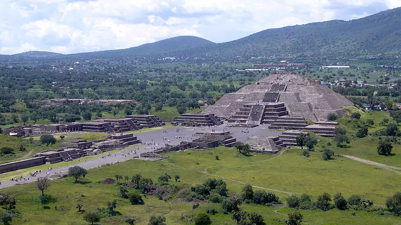 Archaeologists Find Secret Tunnel Underneath Ancient Mexican Pyramid 