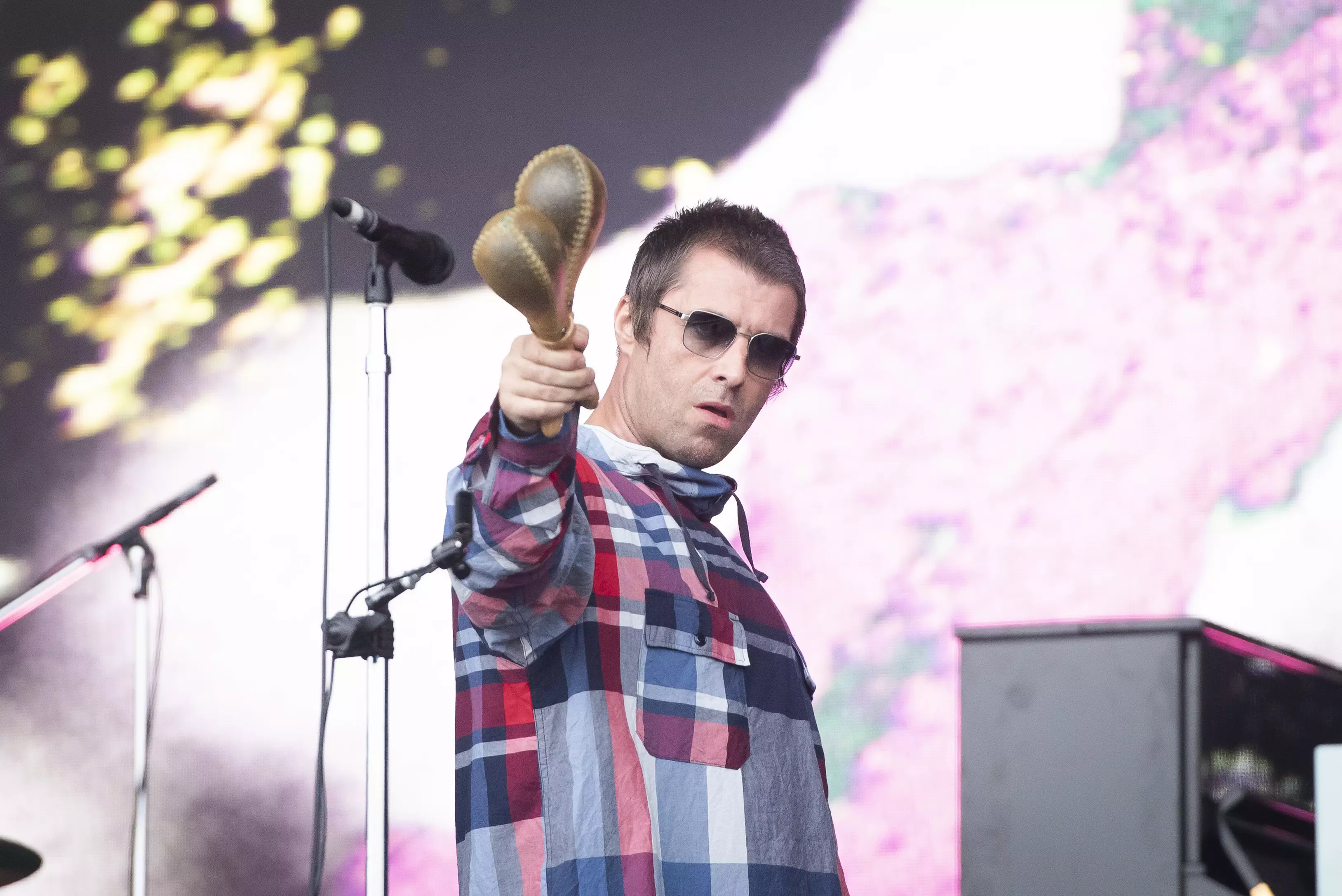 Liam Gallagher reportedly send threatening messages to Noel's family.