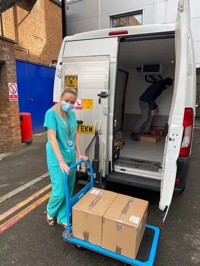 The team have been delivering meals to workers in the NHS (