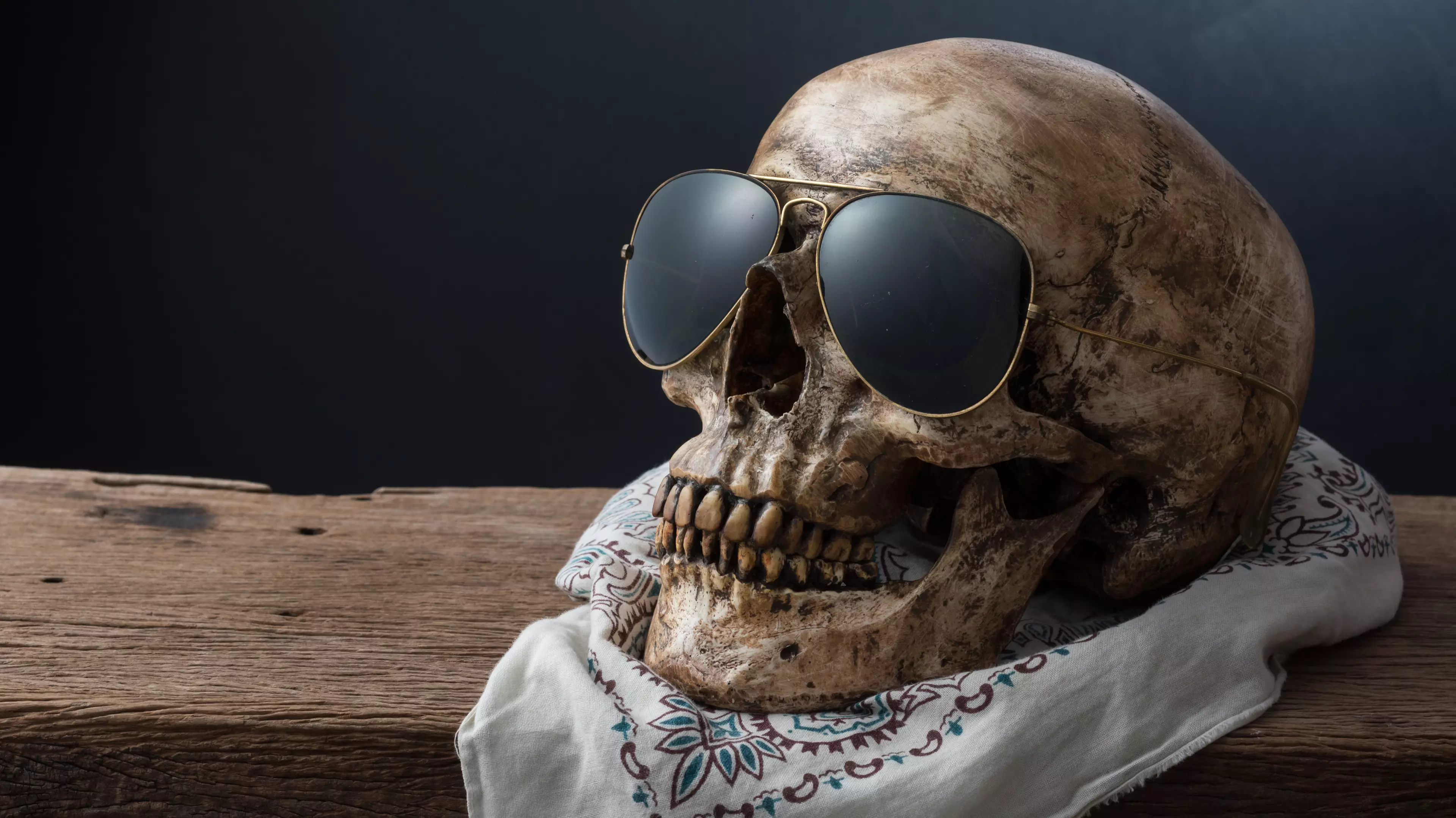 Skull Wearing Sunglasses On Family's Mantelpiece Turns Out To Be Man Missing For Eight Years