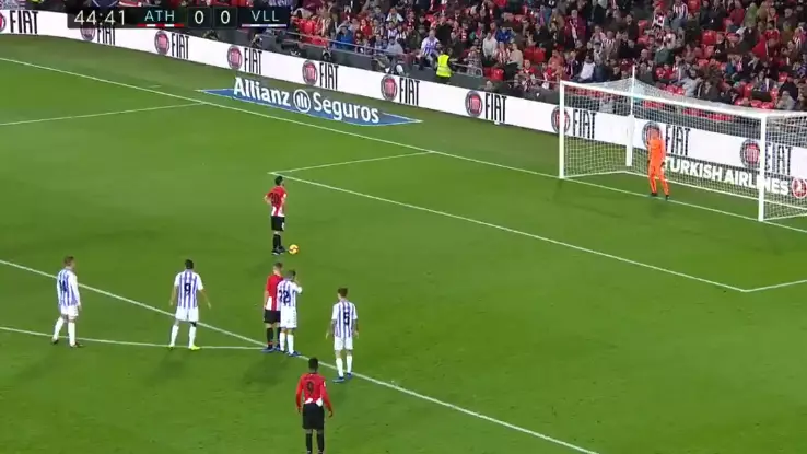 Aritz Aduriz Scores A Five-A-Side Penalty In A Proper Game And It's Unbelievable 