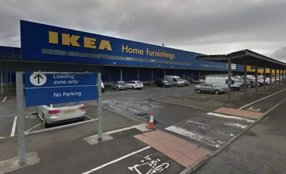 More than 2,000 people signed up to the Facebook event.