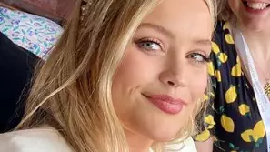 Laura Whitmore Proudly Shows Off Breast Pump In Wimbledon Snap