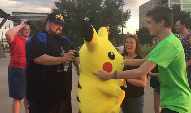 Lad With Autism Gets Bullied While Playing Pokémon Go... Community Rallies Around