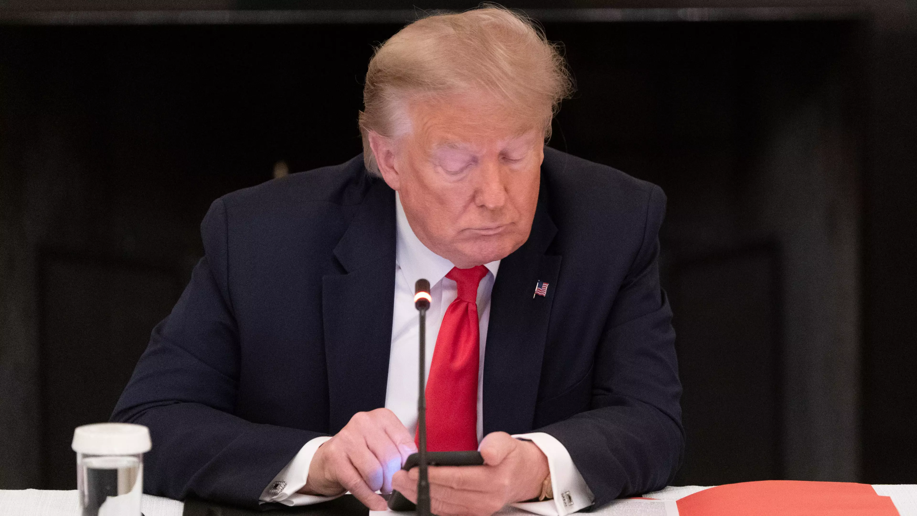 Man Claims He Logged Into Donald Trump's Twitter By Guessing Password 