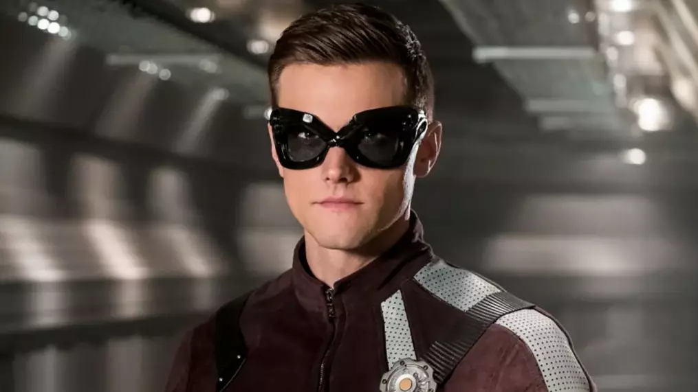 The Flash Actor Hartley Sawyer Fired For Past Racist And Misogynistic Comments