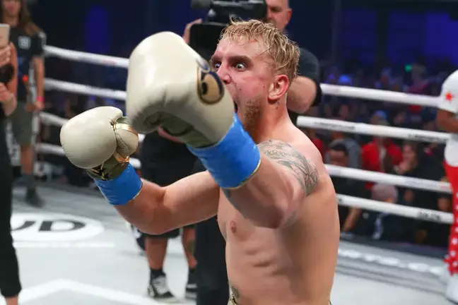 Fury reckons Paul would get beaten by a decent amateur boxer.