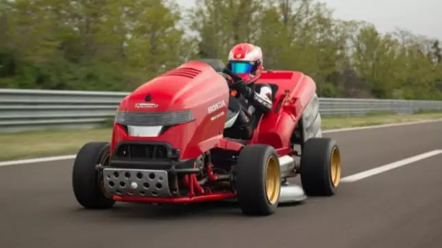 Lawnmower Sets Guinness World Record For Fastest Acceleration To 160km/h