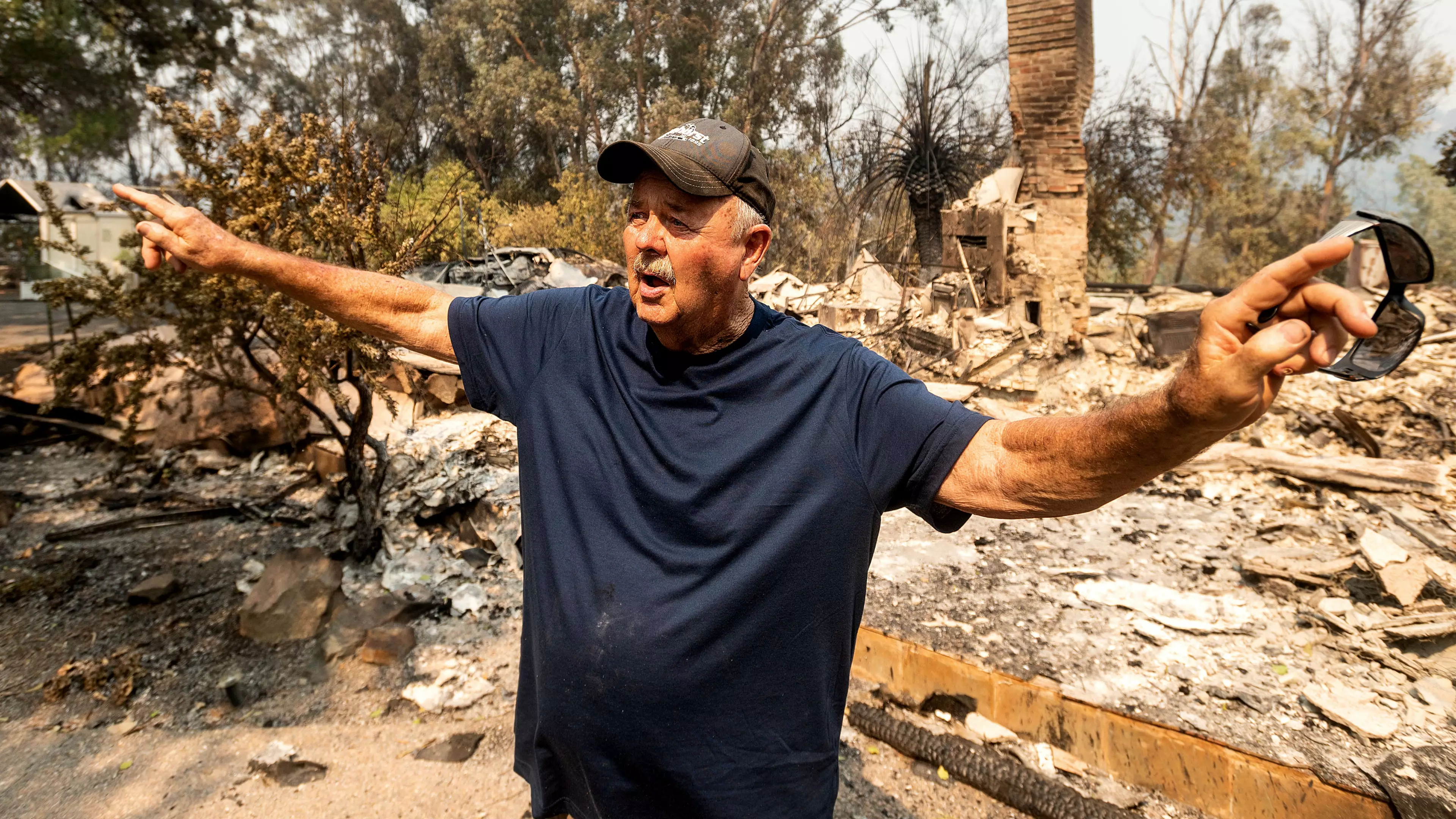 Californian Man Devastated After Dream Home He Spent 30 Years Building Is Destroyed In Wildfire