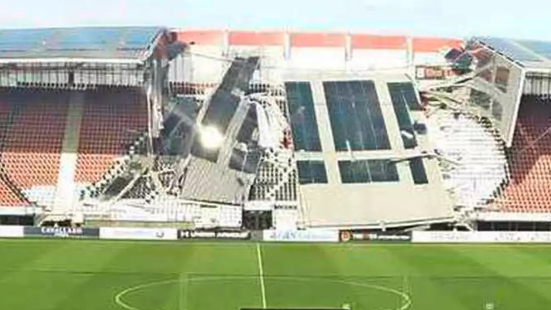 AZ Alkmaar's Stadium Roof Collapses After High Winds 