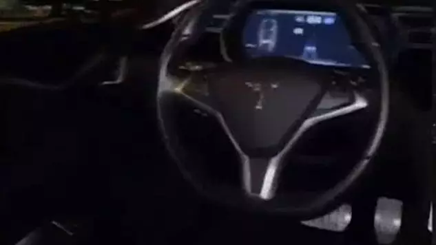TikTok Video Shows No One In The Driving Seat Of Tesla Car