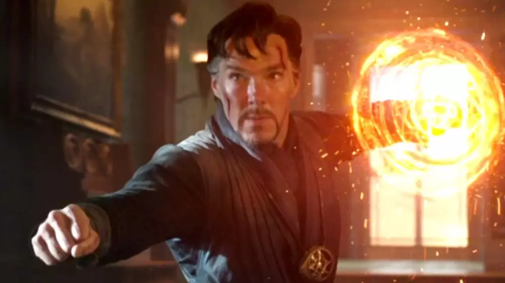 Fan Theory Suggests Dr Strange Could Be A Huge Game Changer In ‘Avengers 4’