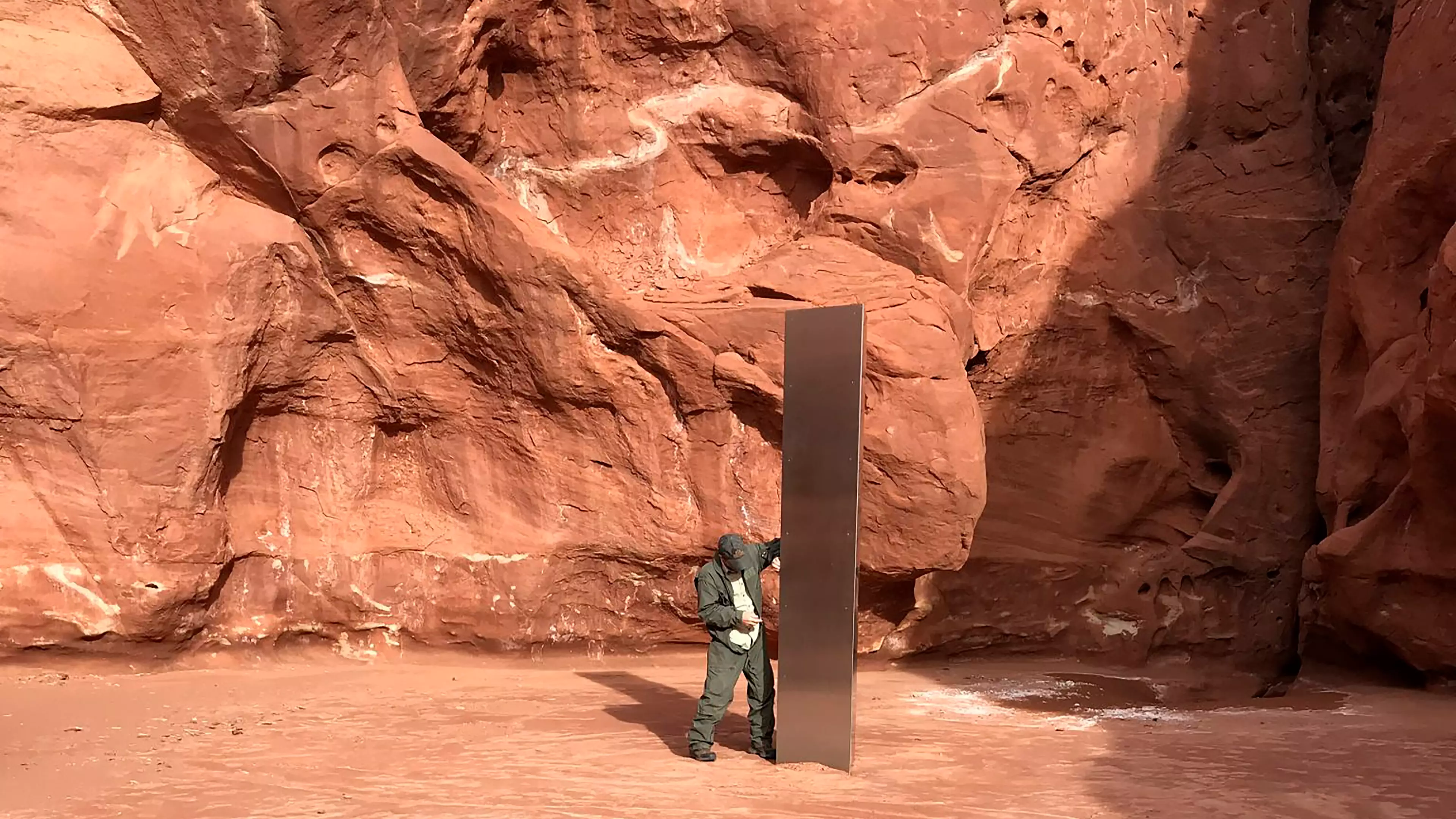 People Think Dead Artist Is Responsible For Monolith In Desert