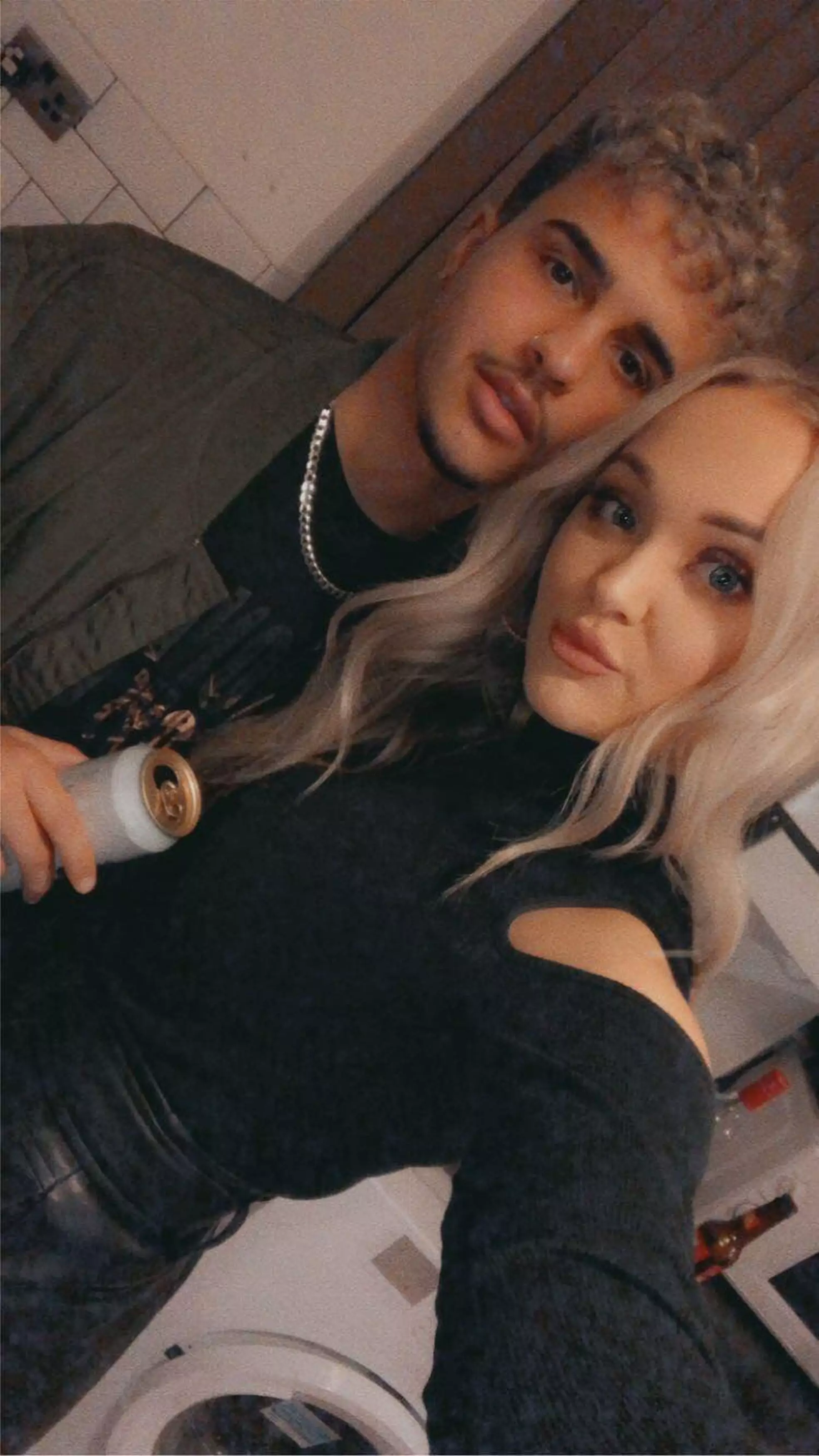 Ellie would even wear foundation in makeup with her boyfriend (