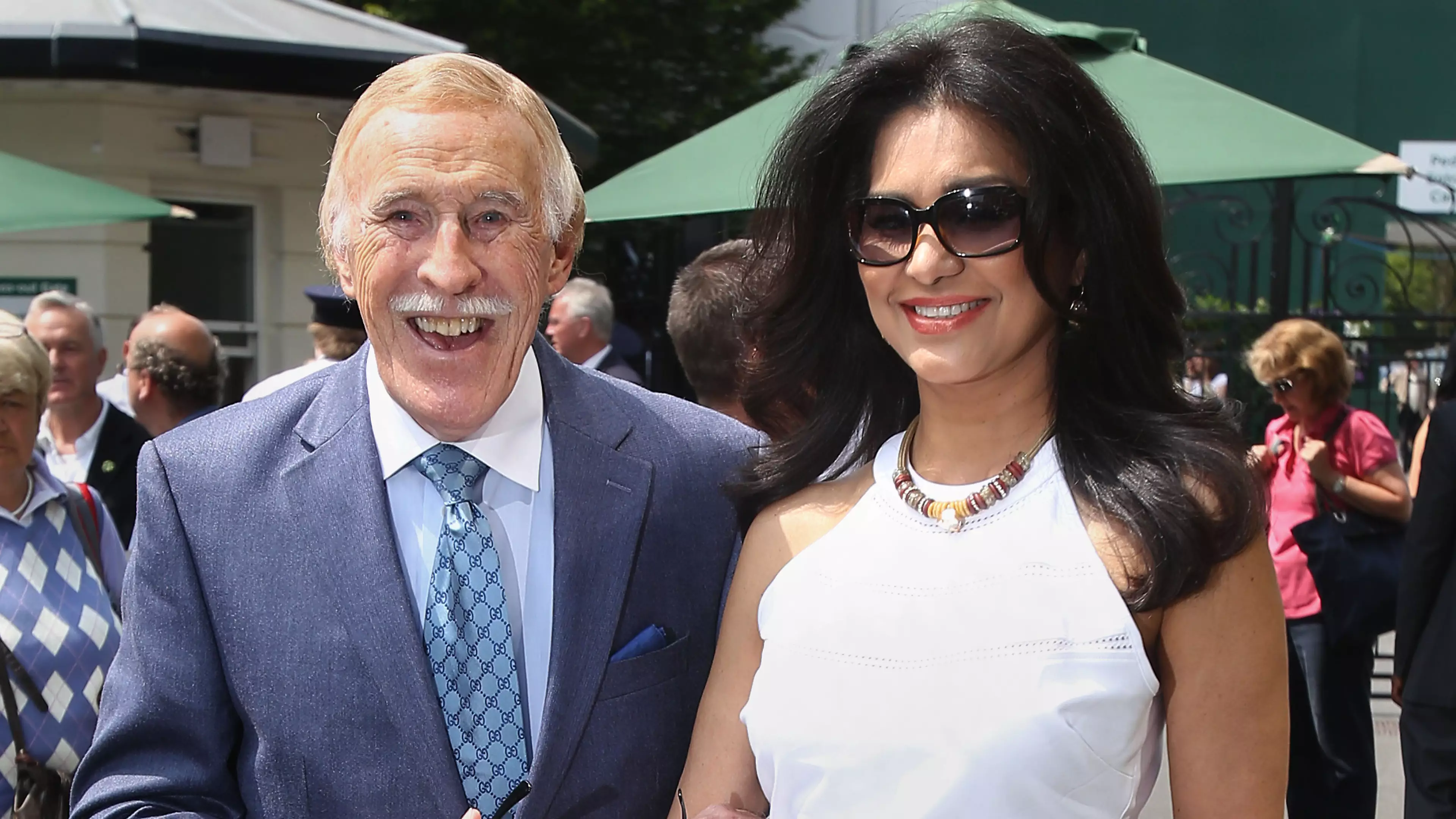 Bruce Forsyth Leaves None Of £11.7 Million Fortune To His Six Children