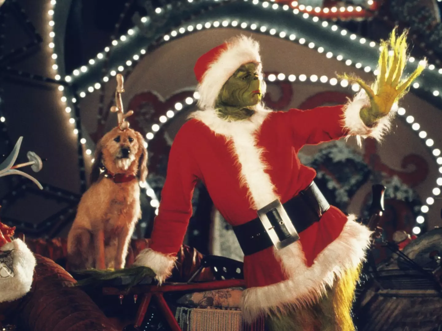 Jim Carrey makes for a hilarious grinch who wants to steal Christmas (