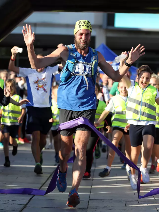 Ben completing the 401 Challenge in 2016.