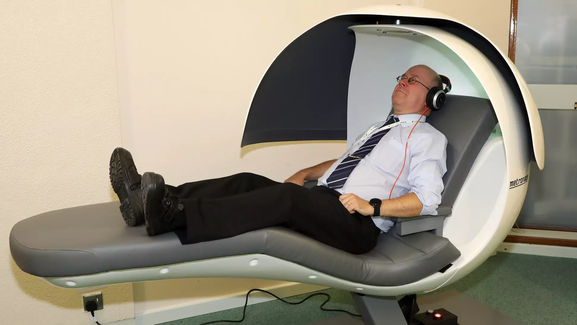 Sleep Pods To Be Installed In NHS Hospitals To Give Medical Staff A Break 